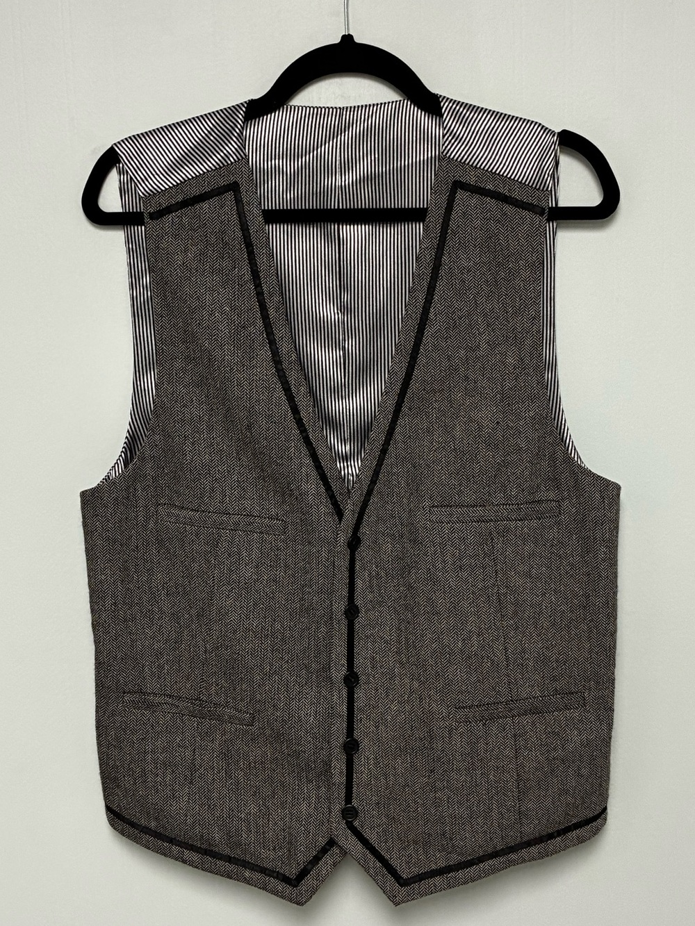 Modern Amusement Gray Herringbone Vest with Black Trim Size M
